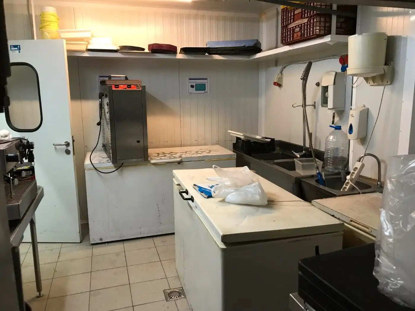 Küche von Wohnung zum Verkauf in Pineda de Mar mit Klimaanlage und Heizung