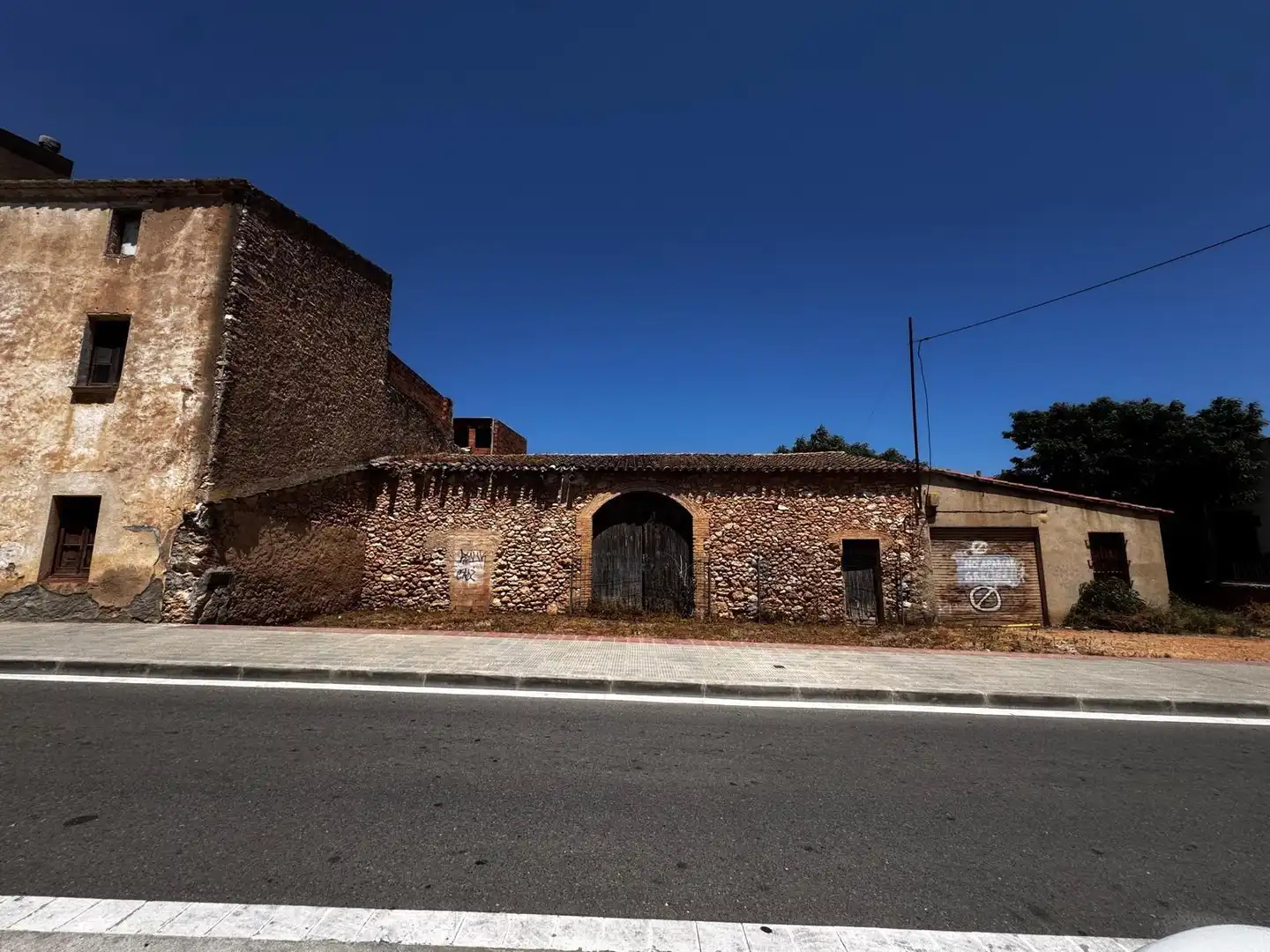 Außenansicht von Residential zum Verkauf in Llorenç del Penedès