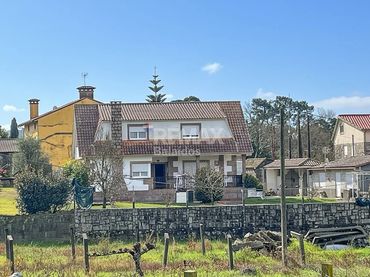 Casa con giardino in vendita a O Carrascal