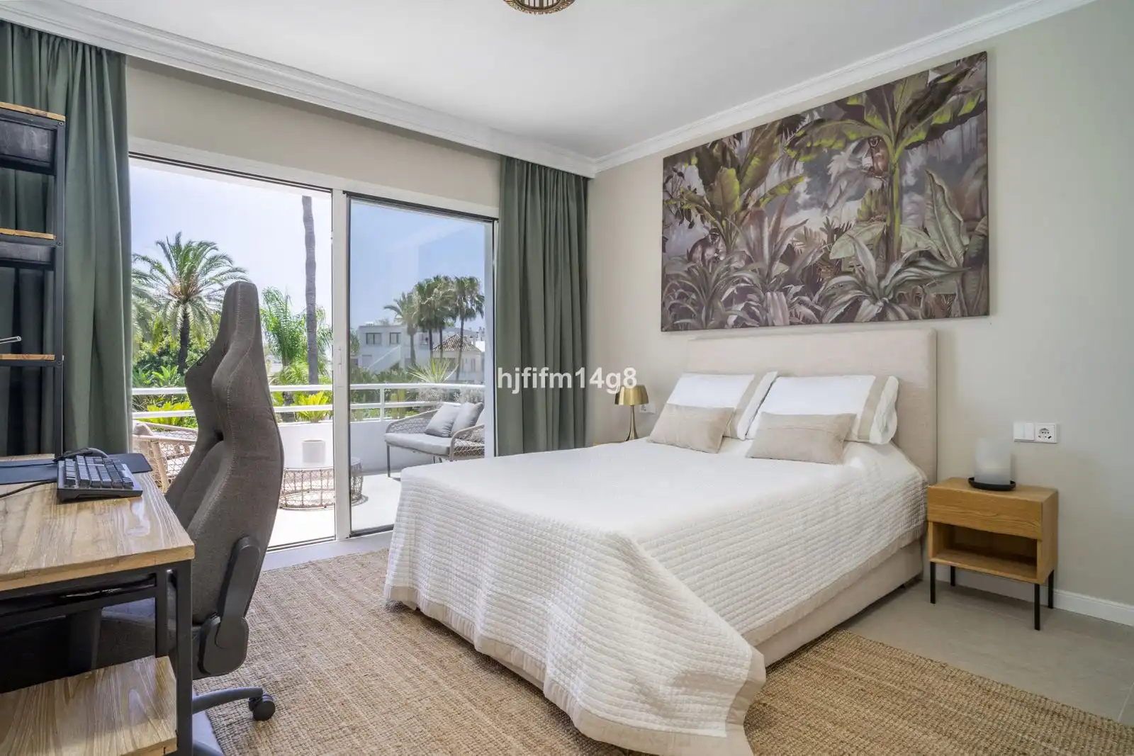 Habitación de Piso en venta en Marbella con Aire acondicionado, Trastero y Amueblado