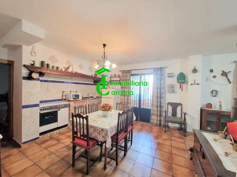 Garden of Houses for sale in La Carolina  with Air Conditioner, Heating and Private garden