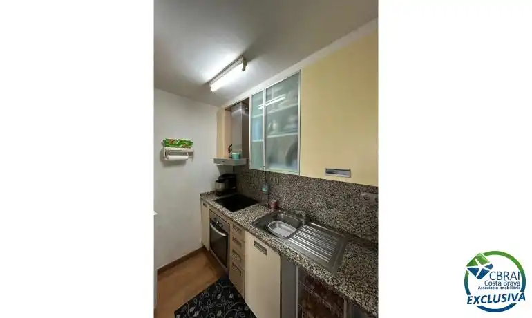 Ground floor for sale in Muga - Gran Reserva - Badia