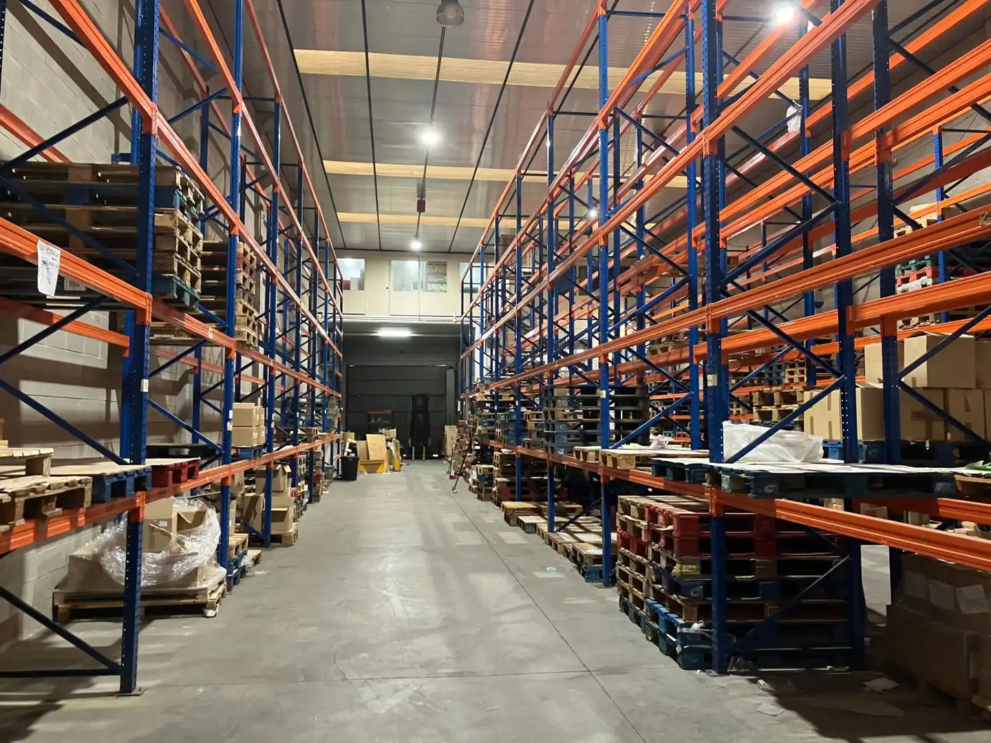 Nave industrial de alquiler en Teià