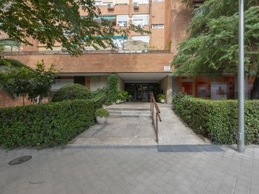 Pis amb piscina en venda a Avenida de Badajoz