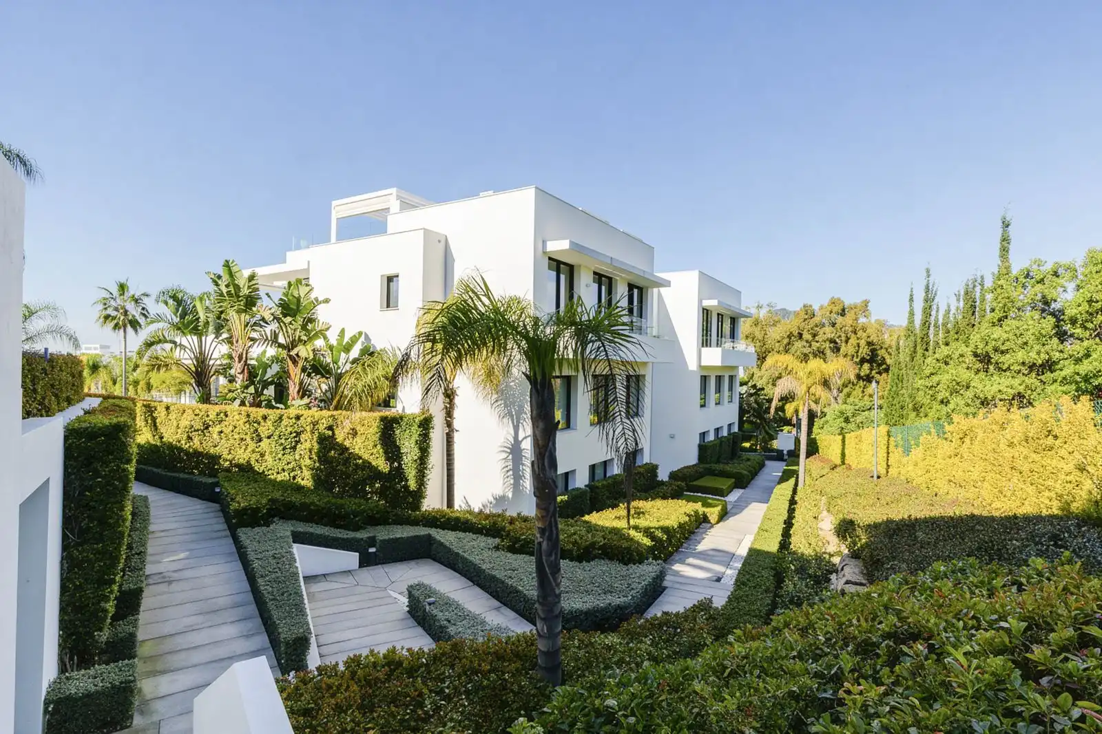 Exterior view of Apartments for sale in Estepona  with Air Conditioner, Terrace and Storage room