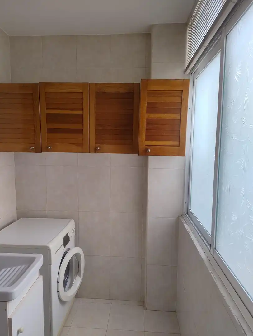 Baño de Piso en venta en Ciudad Real con Calefacción, Terraza y Amueblado