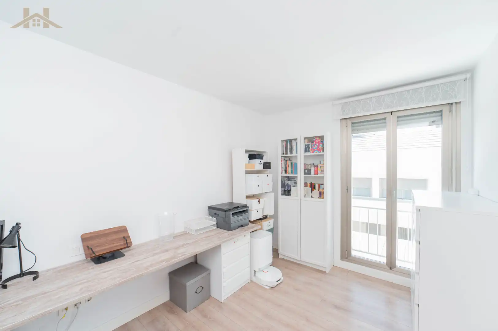 Habitación de Casa adosada en venta en Villaviciosa de Odón con Aire acondicionado, Calefacción y Jardín privado