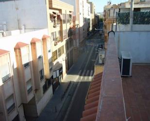 Vista exterior de Dúplex de lloguer en Elche / Elx amb Aire condicionat i Terrassa