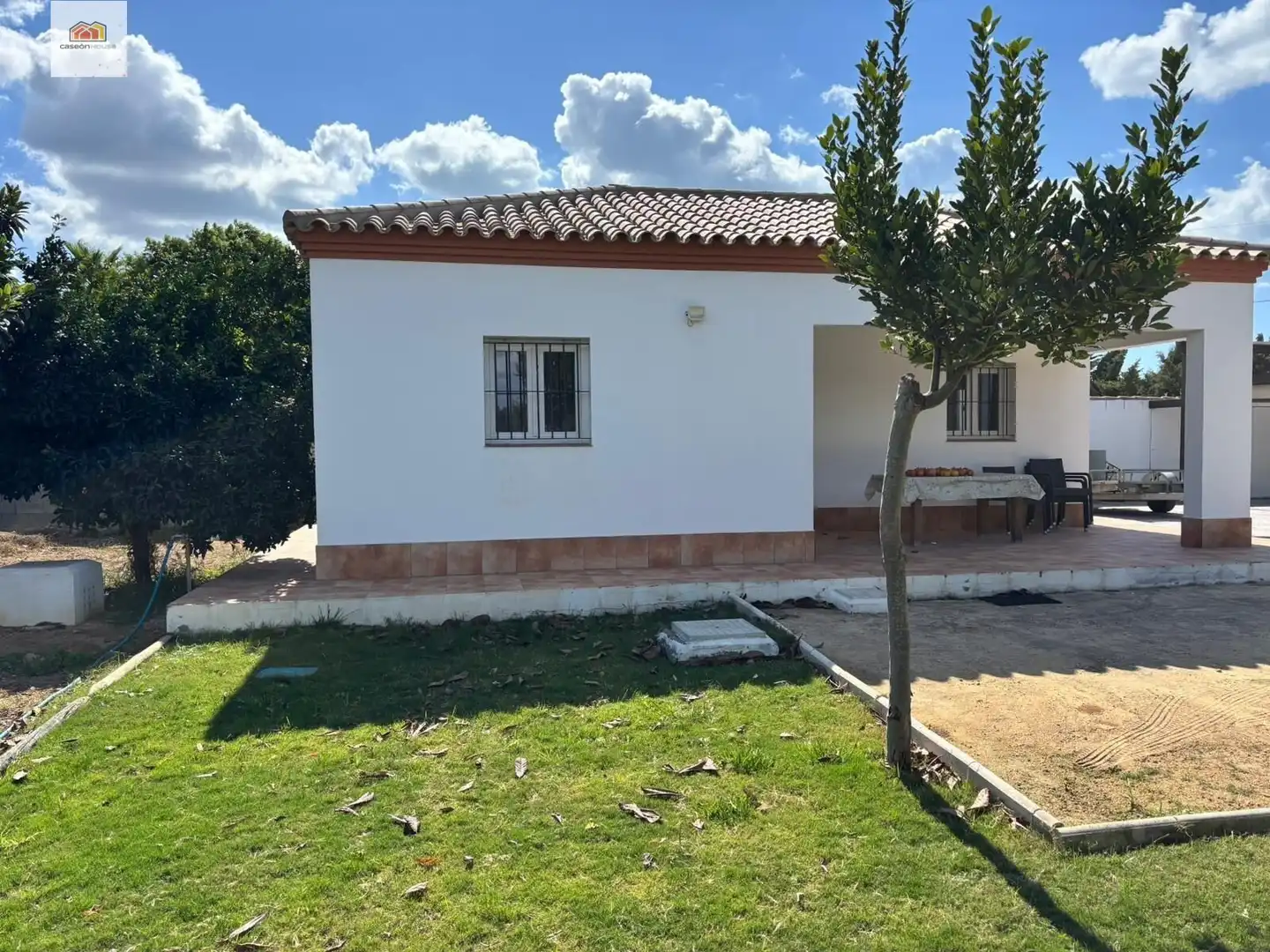 Chalet con piscina en venta en Las Lagunas - Campano, imagen 4