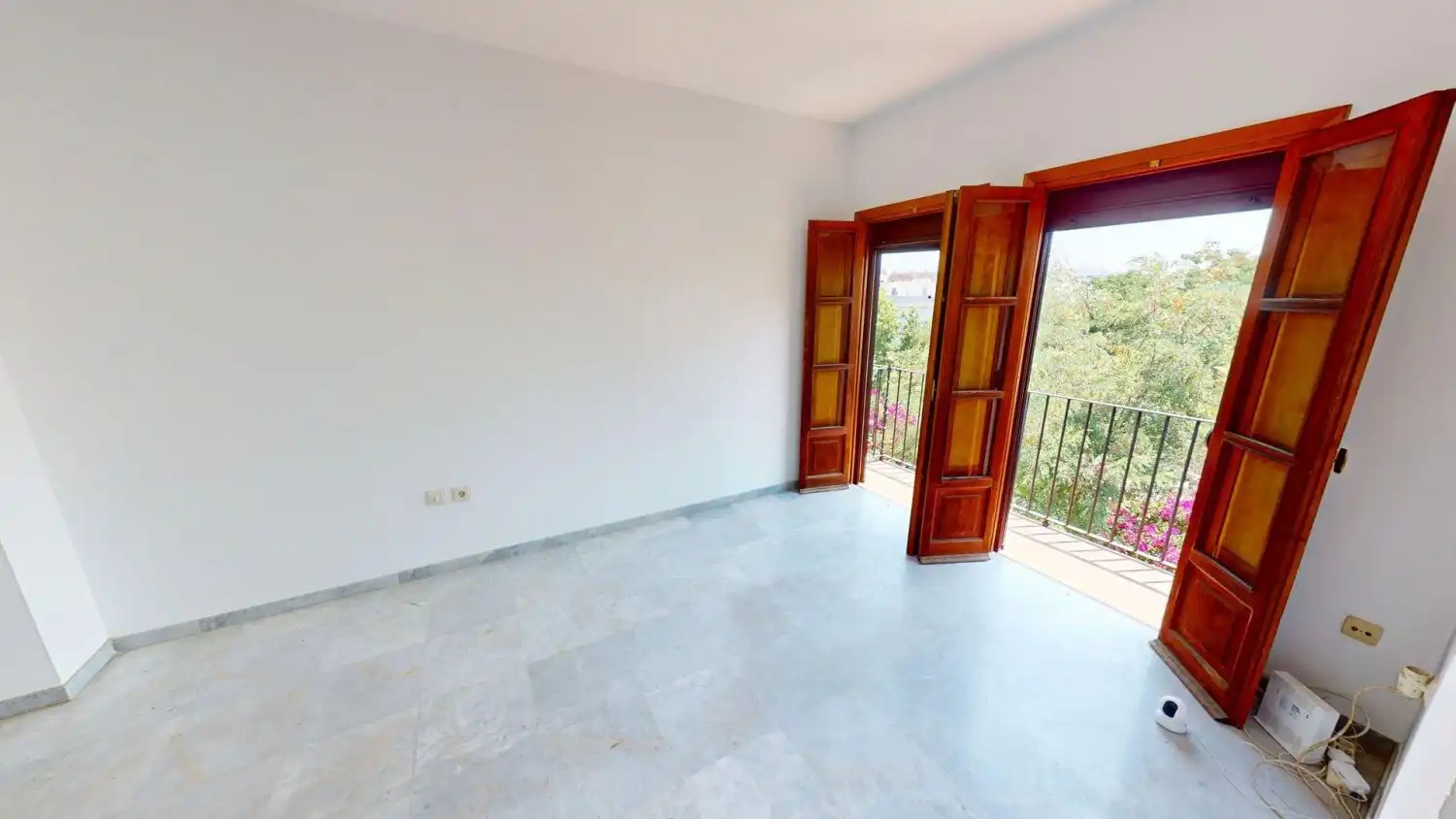 Wohnung zur Miete in Sevilla mit Klimaanlage, Heizung und Balkon