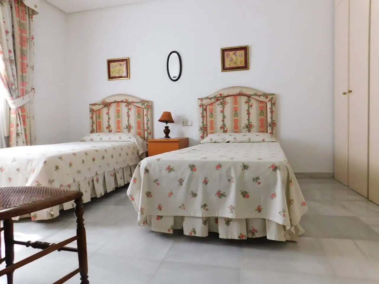 Dormitori de Casa o xalet en venda en Jerez de la Frontera amb Aire condicionat, Jardí privat i Terrassa
