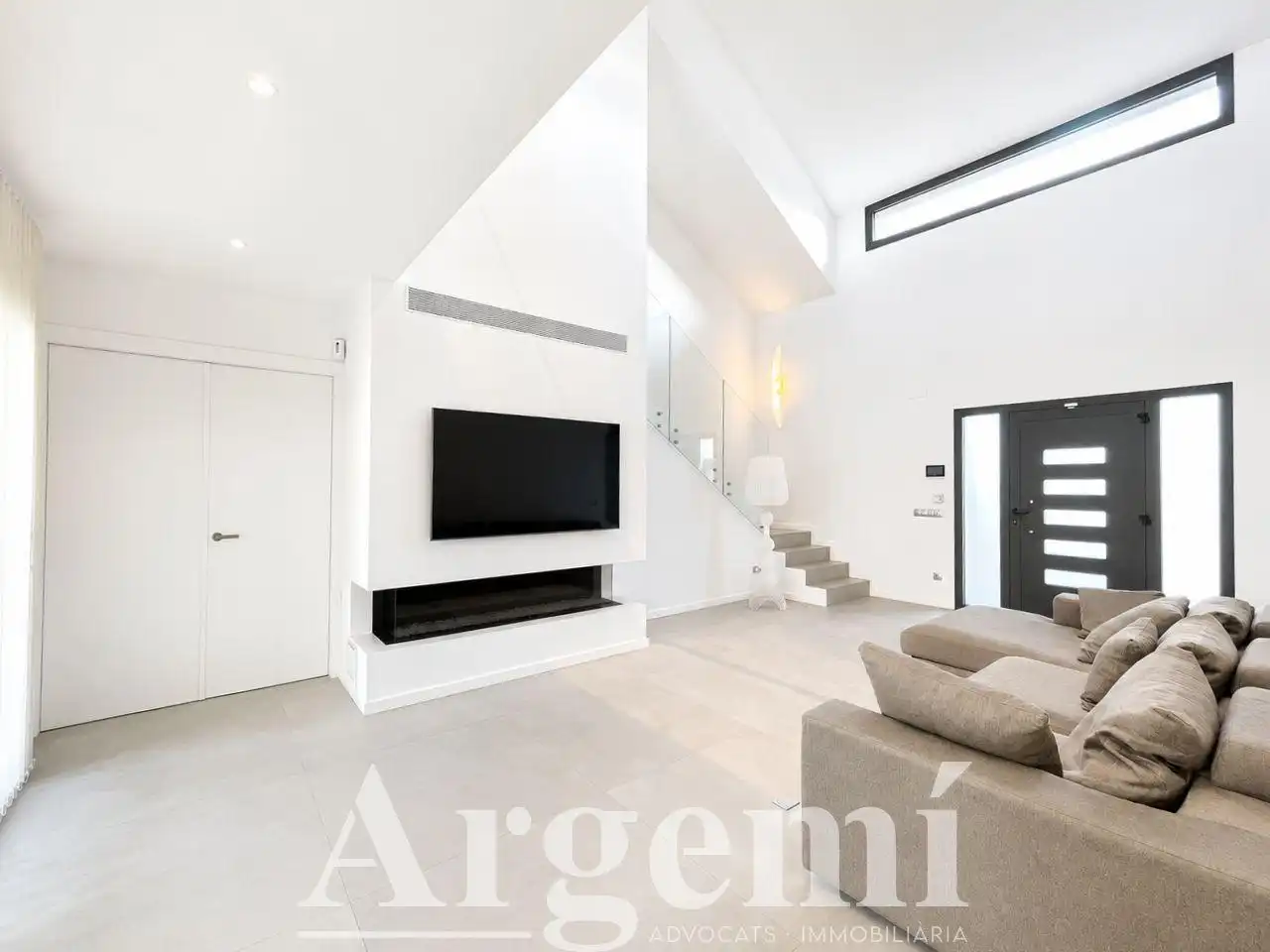 Sala de estar de Casa o chalet en venta en Palau-solità i Plegamans con Aire acondicionado, Calefacción y Jardín privado