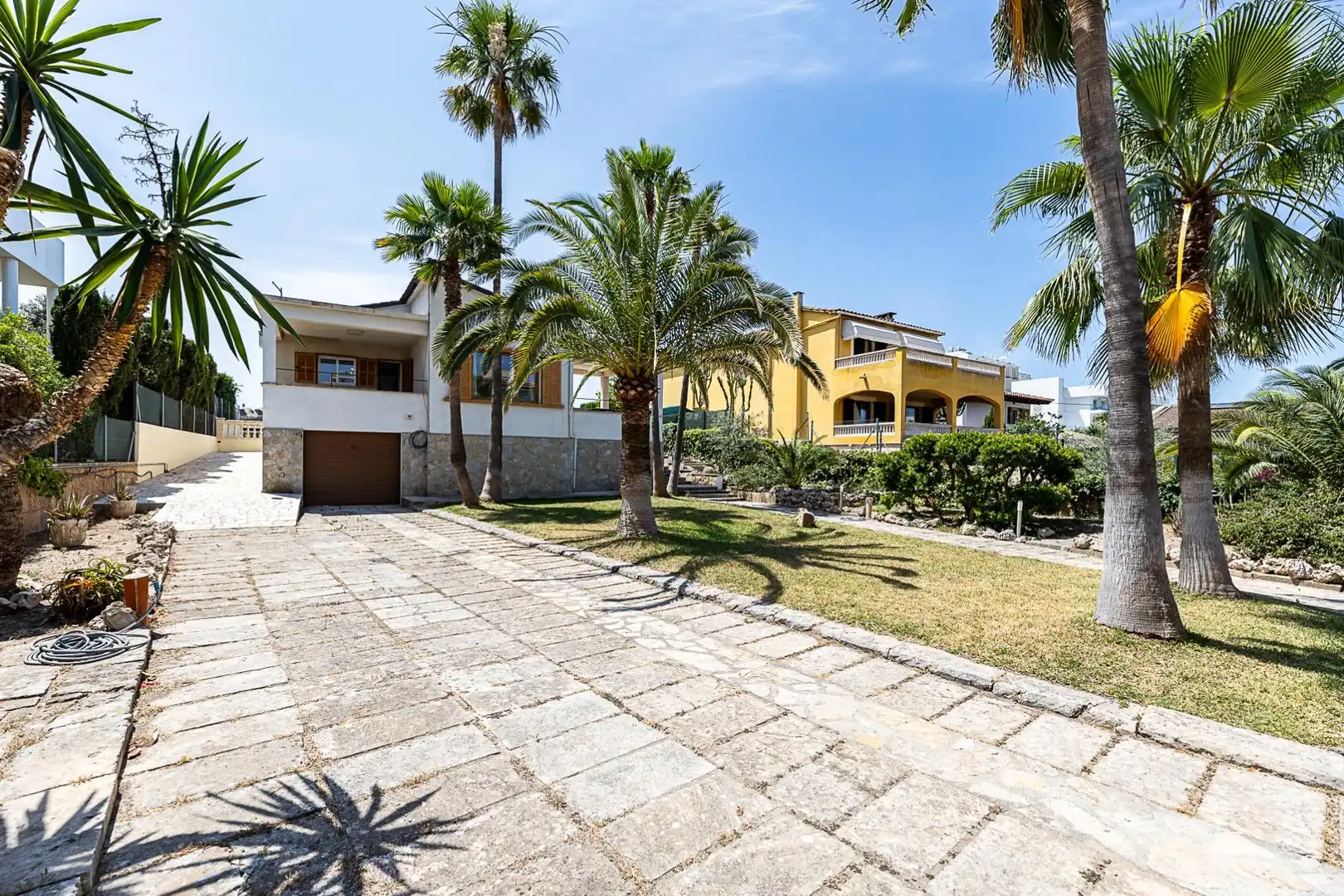 Vista exterior de Casa o xalet en venda en  Palma de Mallorca amb Aire condicionat, Calefacció i Jardí privat