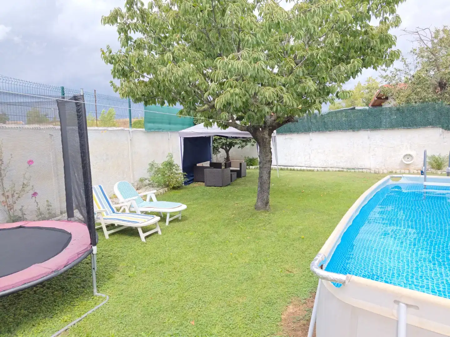 Piscina de Casa o xalet en venda en Trobajo del Cerecedo