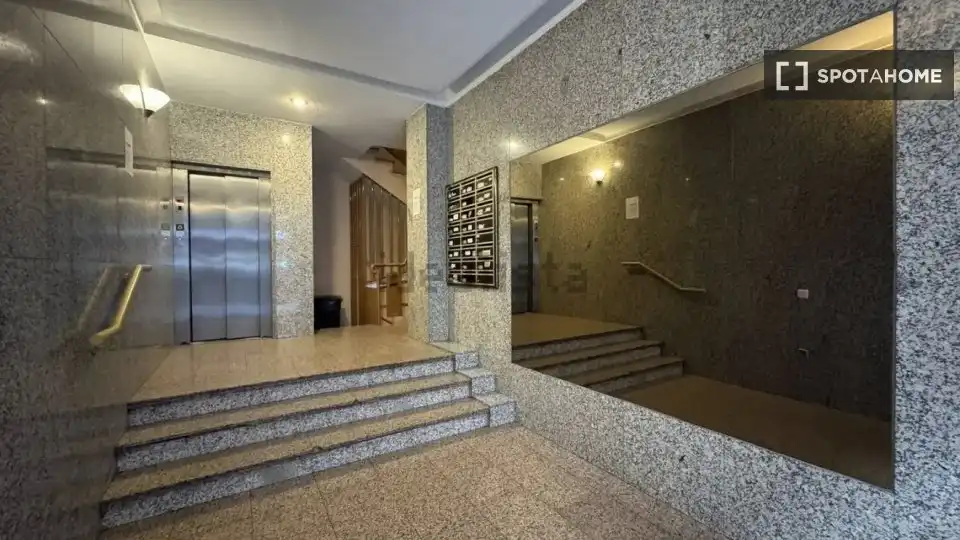 Appartamento con terrazza in affitto a Centro, imagen 3