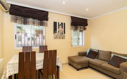 Living room of Flat for sale in  Valencia Capital  with Air Conditioner