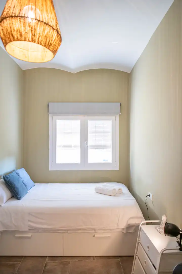 Habitación de Piso en venta en Girona con Aire acondicionado, Calefacción y Amueblado