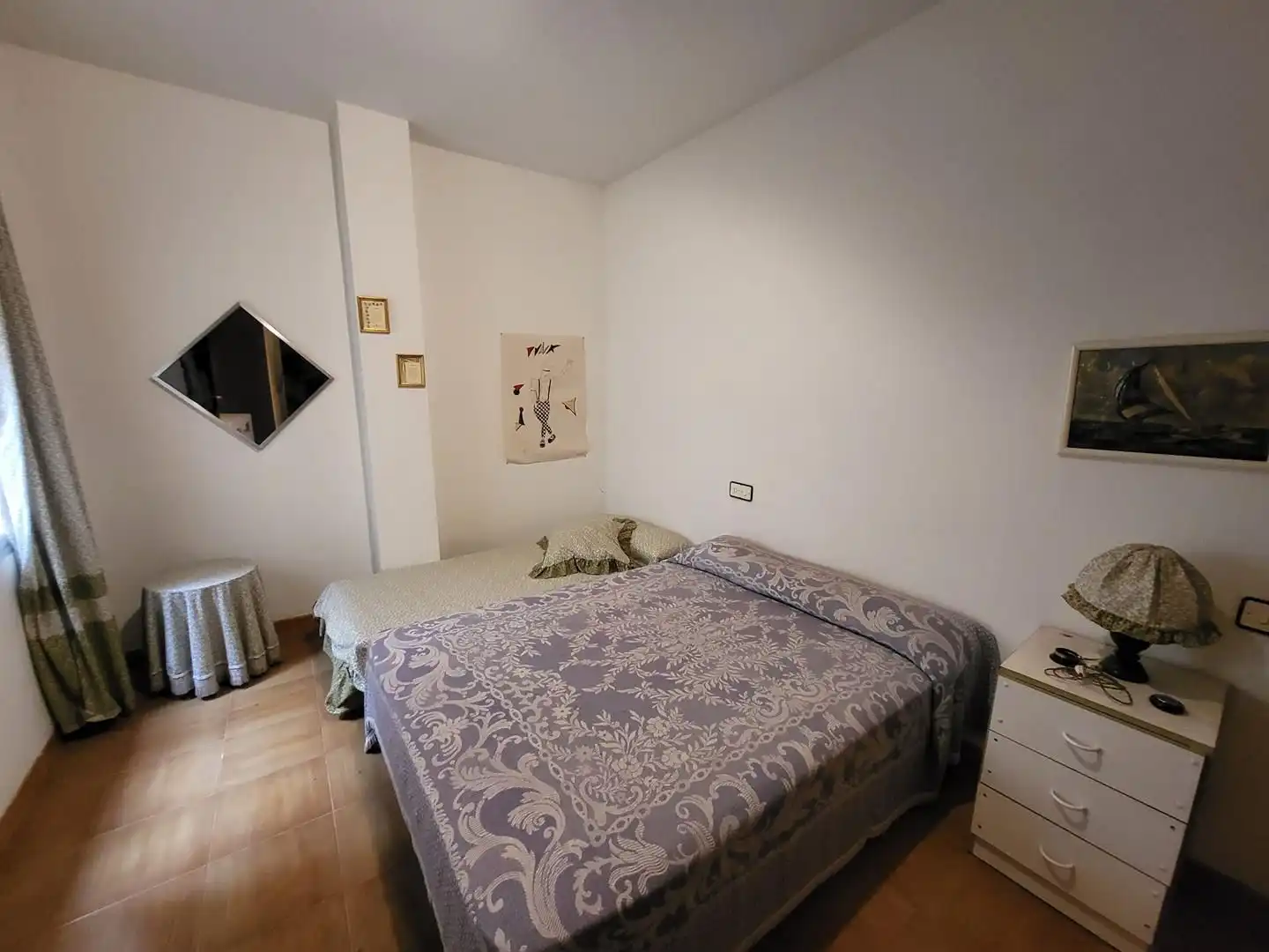 Dormitori de Casa o xalet en venda en El Picazo   amb Calefacció, Terrassa i Moblat