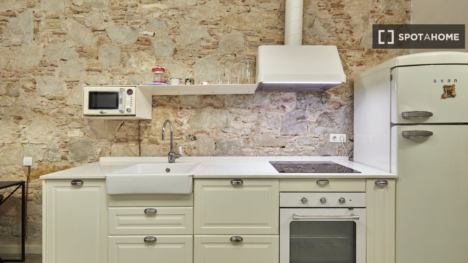 Kitchen of Flat to rent in  Barcelona Capital  with Air Conditioner, Heating and Furnished