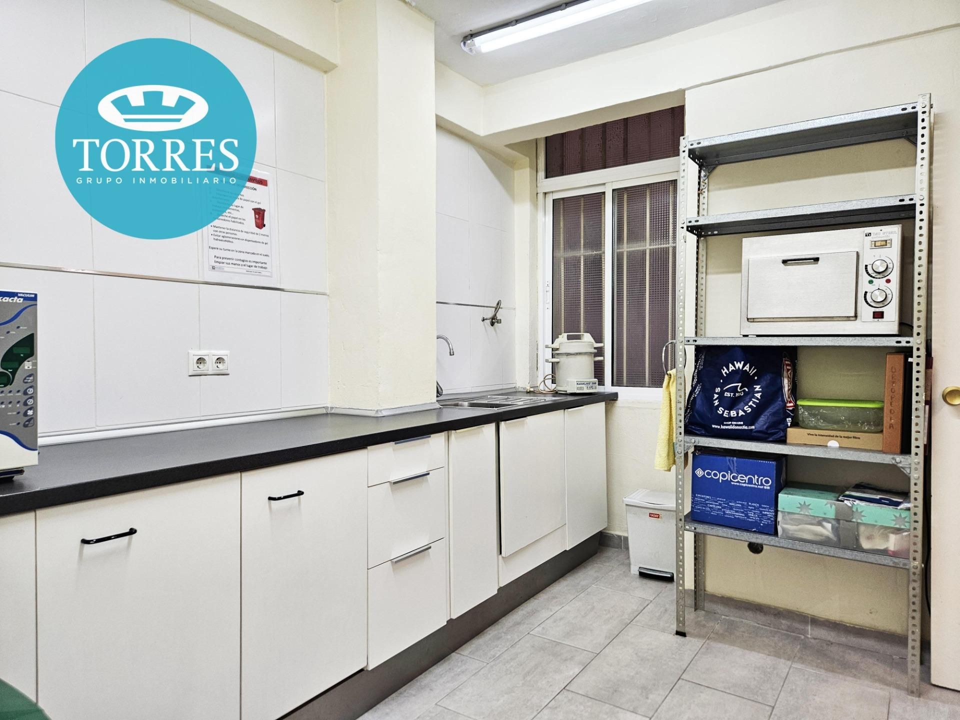 Cuina de Pis en venda en Málaga Capital amb Aire condicionat, Terrassa i Balcó