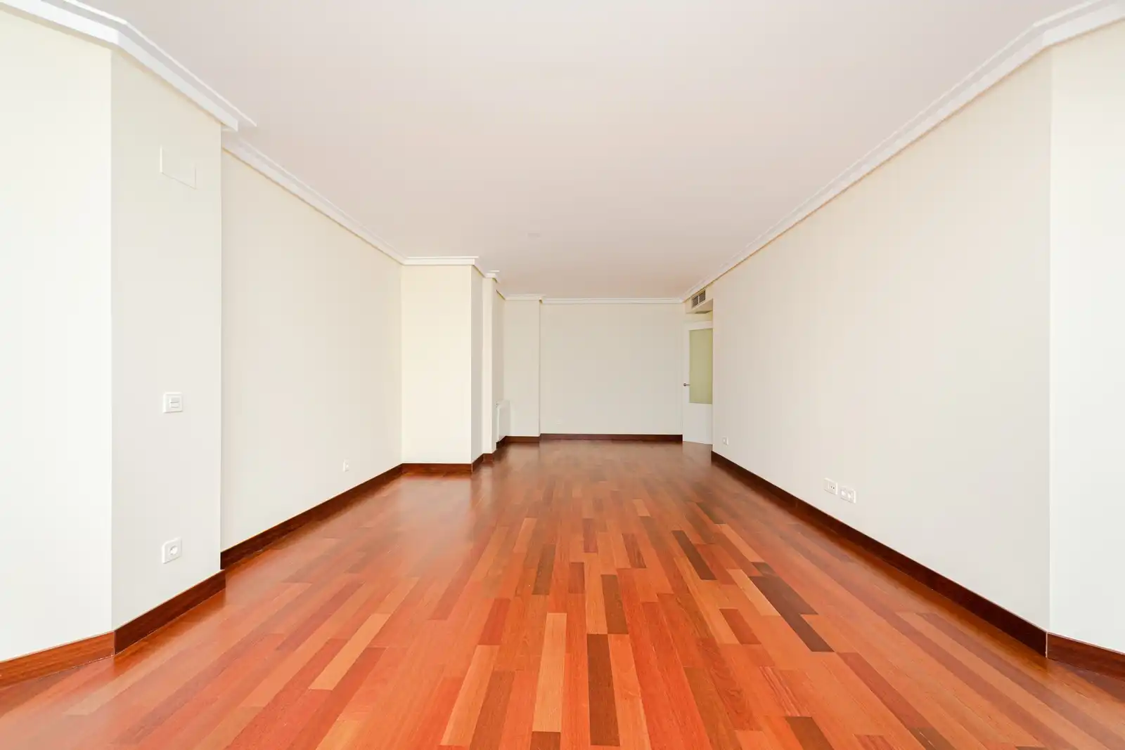 Wohnzimmer von Wohnung zur Miete in Boadilla del Monte mit Klimaanlage, Heizung und Gemeinschaftspool
