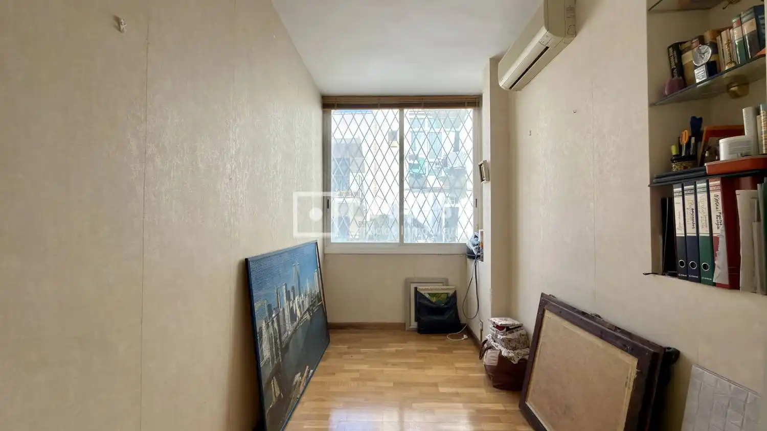 Dormitori de Pis en venda en Barcelona amb Parquet
