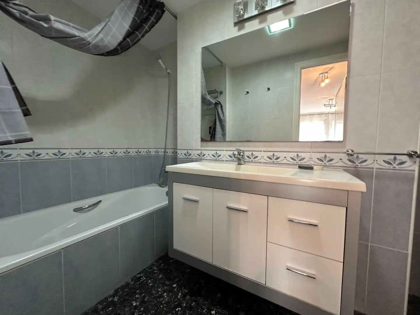 Baño de Piso en venta en Ontinyent con Calefacción y Trastero