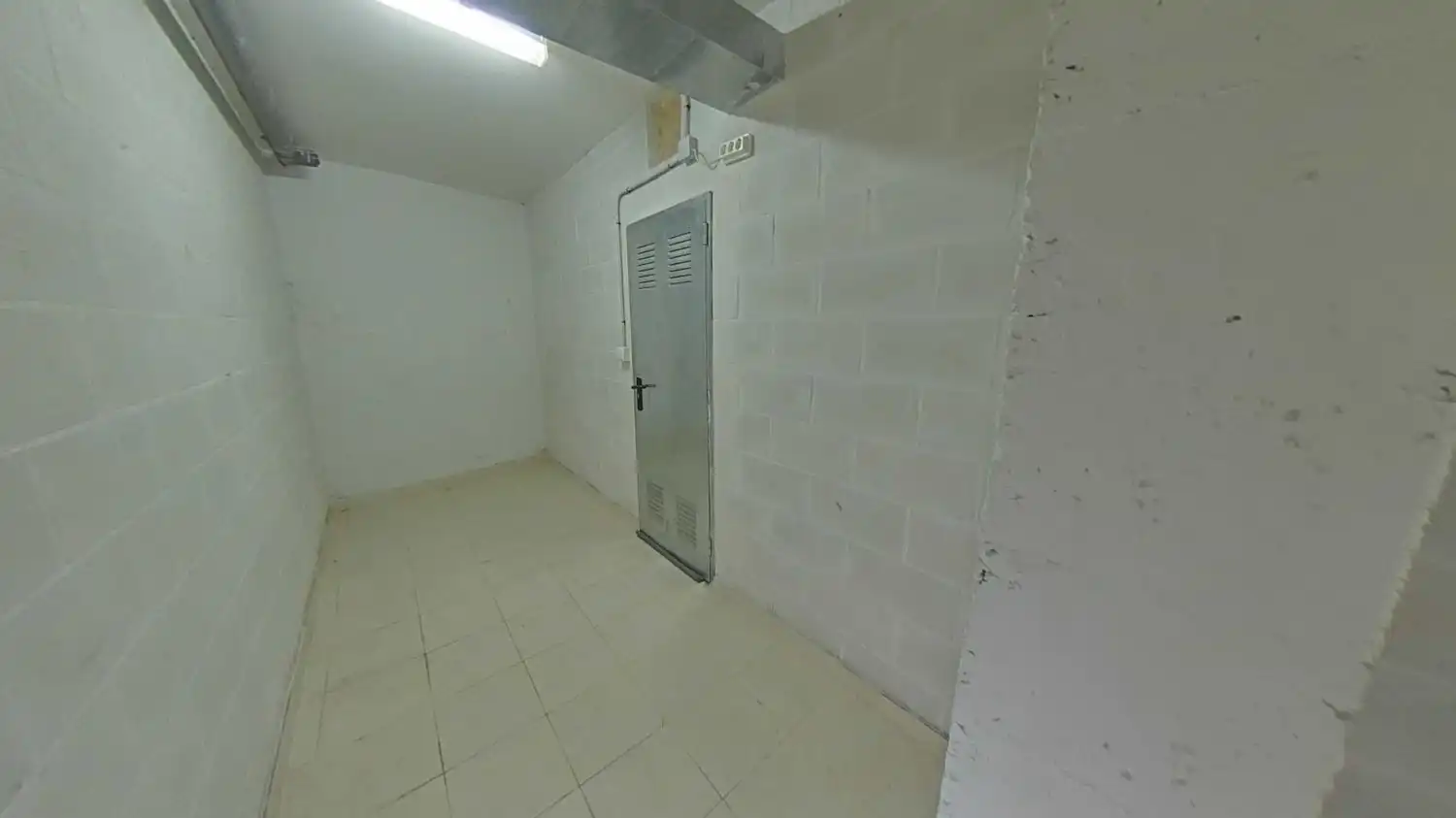 Piso en venta en Málaga con Calefacción, Trastero y Balcón