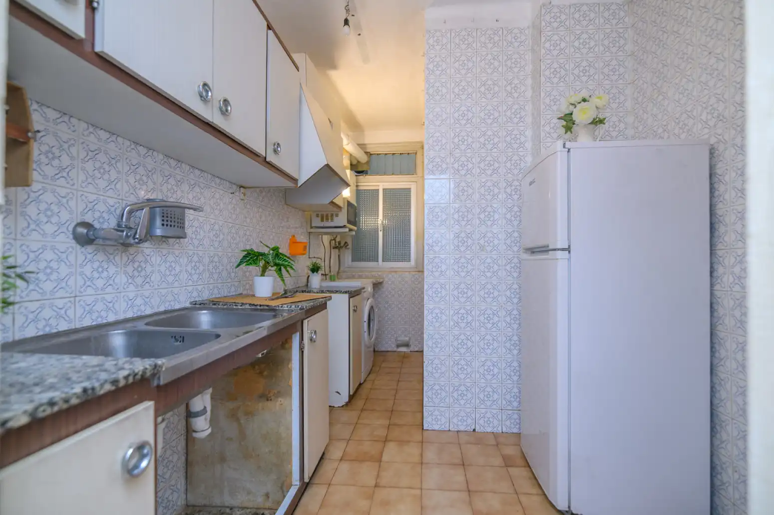 Kitchen of Flat for sale in Sant Feliu de Llobregat  with Balcony