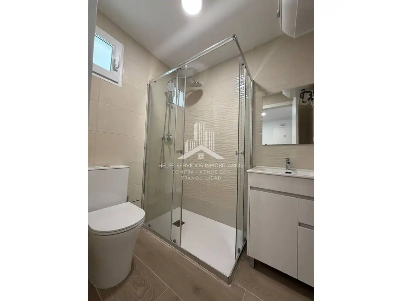 Bany de Estudi de lloguer en Vila-real amb Parquet i Moblat