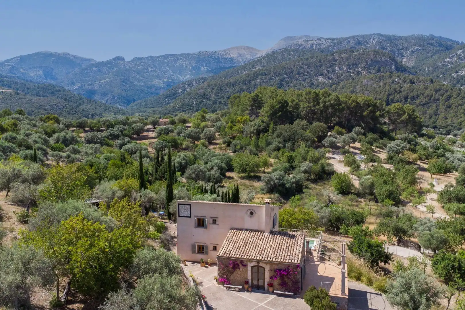 Vista exterior de Finca rústica de alquiler en Selva con Jardín privado