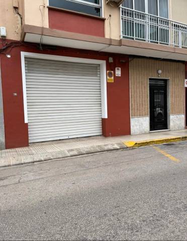Local comercial en Alquiler en Carrer de Salvador Perlés, 8 en Sants Patrons