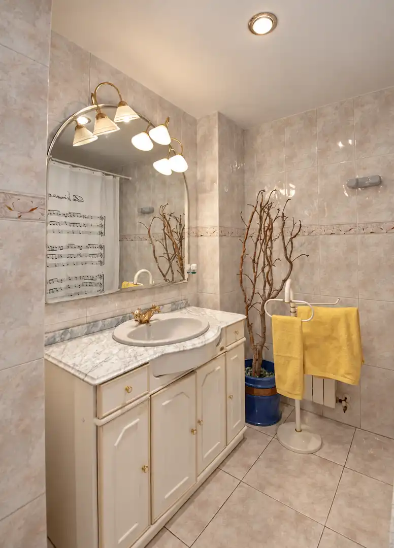 Baño de Piso en venta en Este - Alcosa- Torreblanca