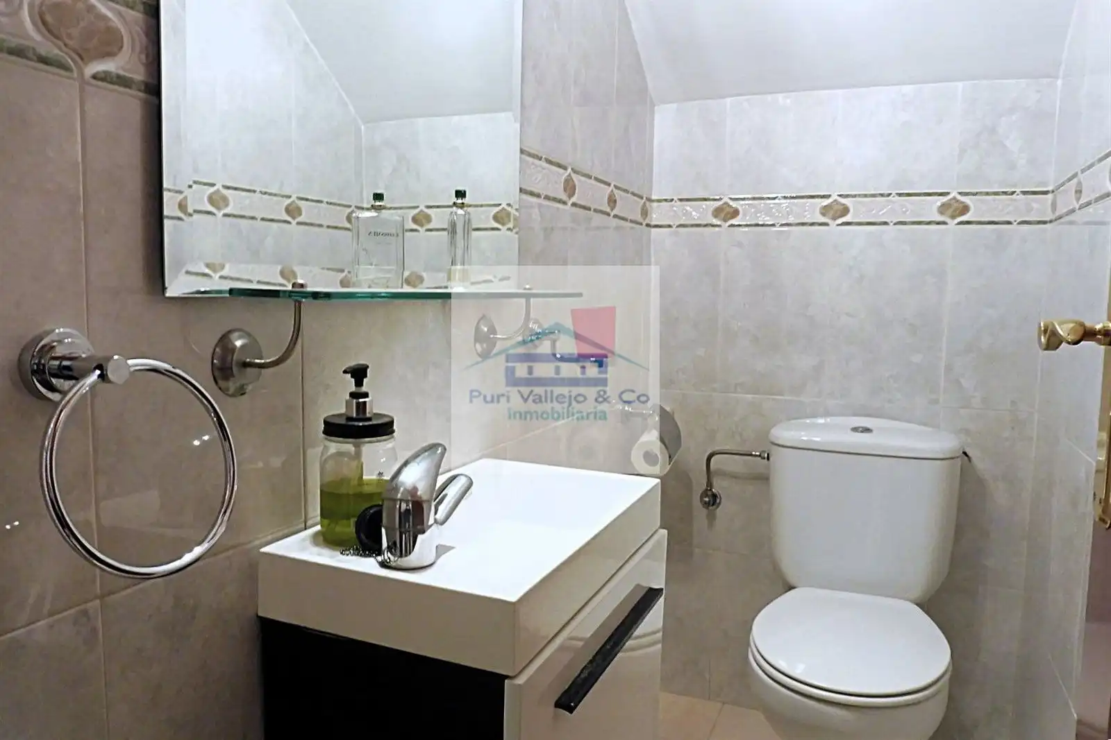 Baño de Casa adosada en venta en Córdoba con Aire acondicionado, Calefacción y Terraza