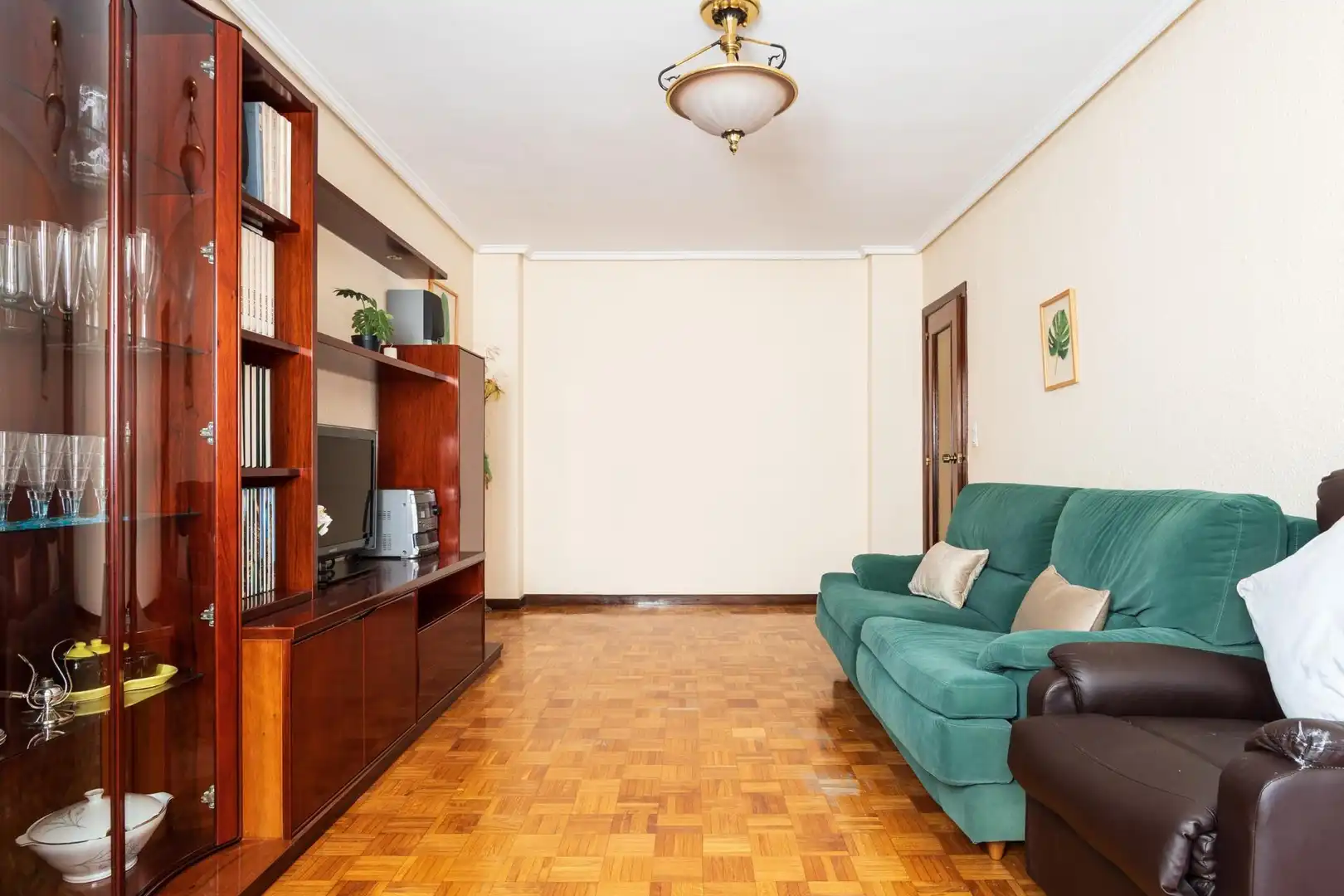 Piso en venta en Avenida ALIERTA, CESAREO, 42, Parque Miraflores