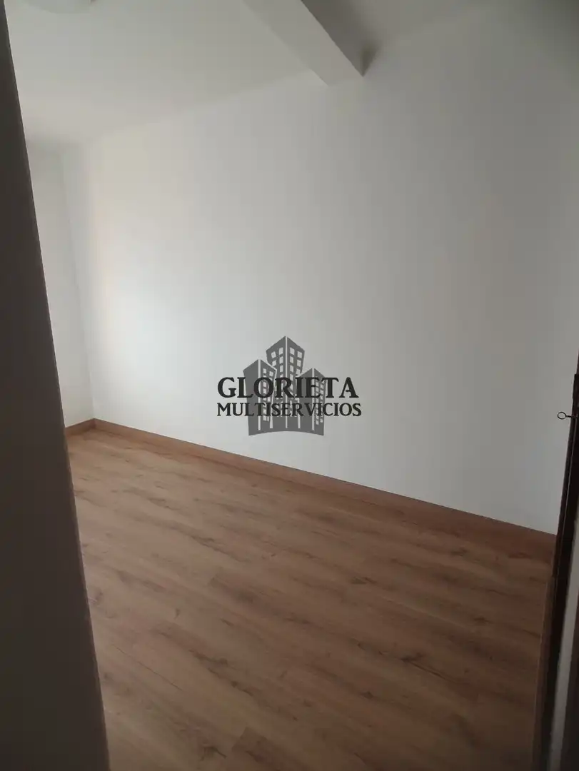 Piso en venta en Vigo  con Calefacción, Terraza y Trastero