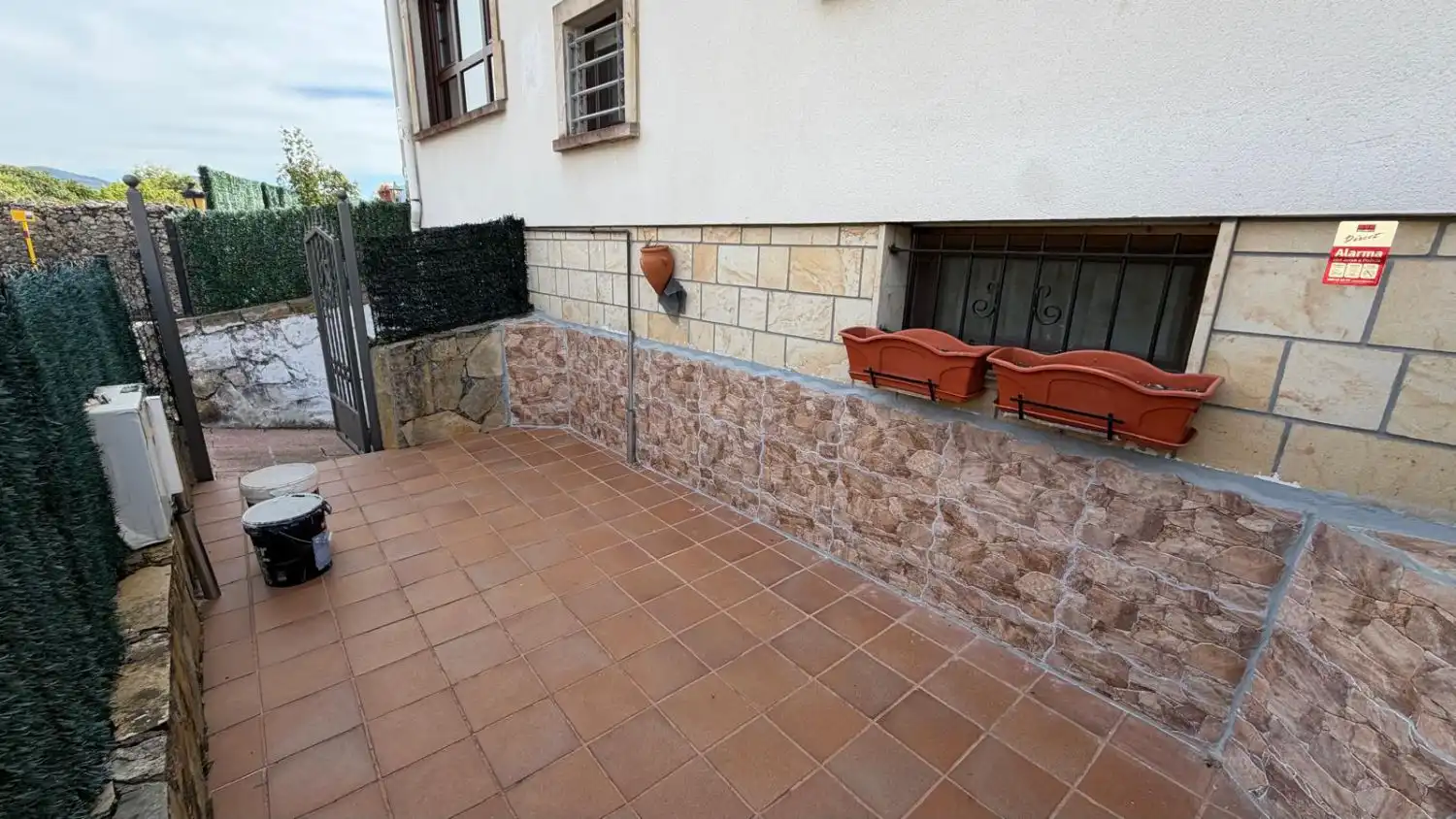 Terrasse von Einfamilien-Reihenhaus zum Verkauf in Argoños  mit Heizung und Terrasse