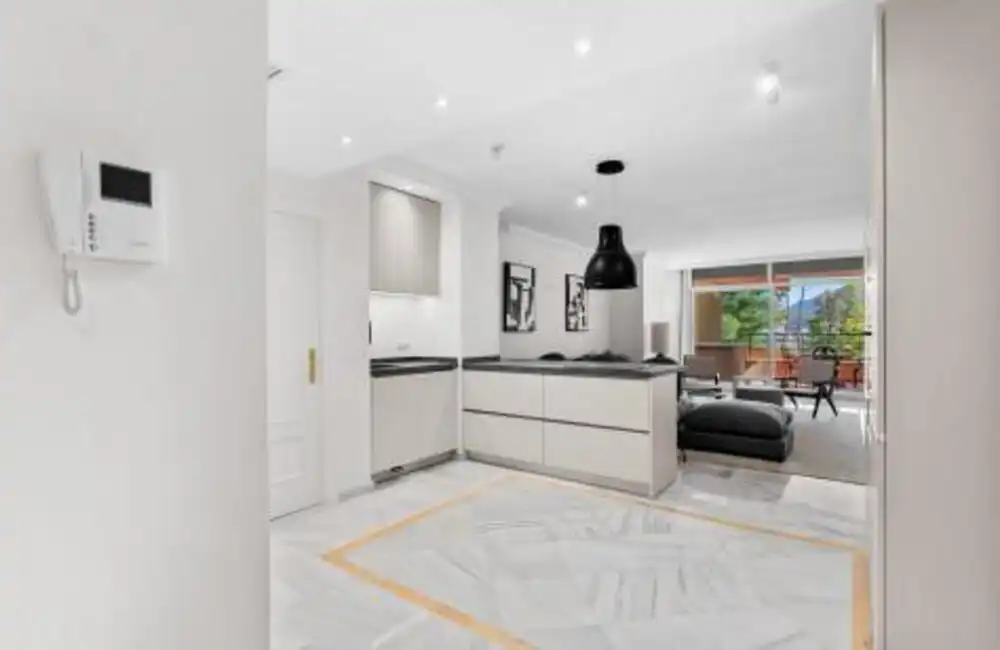 Apartament amb piscina en venda a Nueva Andalucía, imagen 26