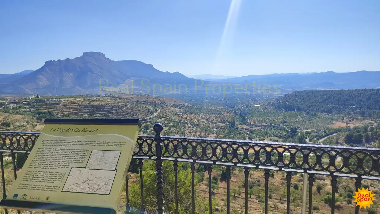 Außenansicht von Wohnungen zum Verkauf in Vélez-Blanco mit Terrasse und Internet