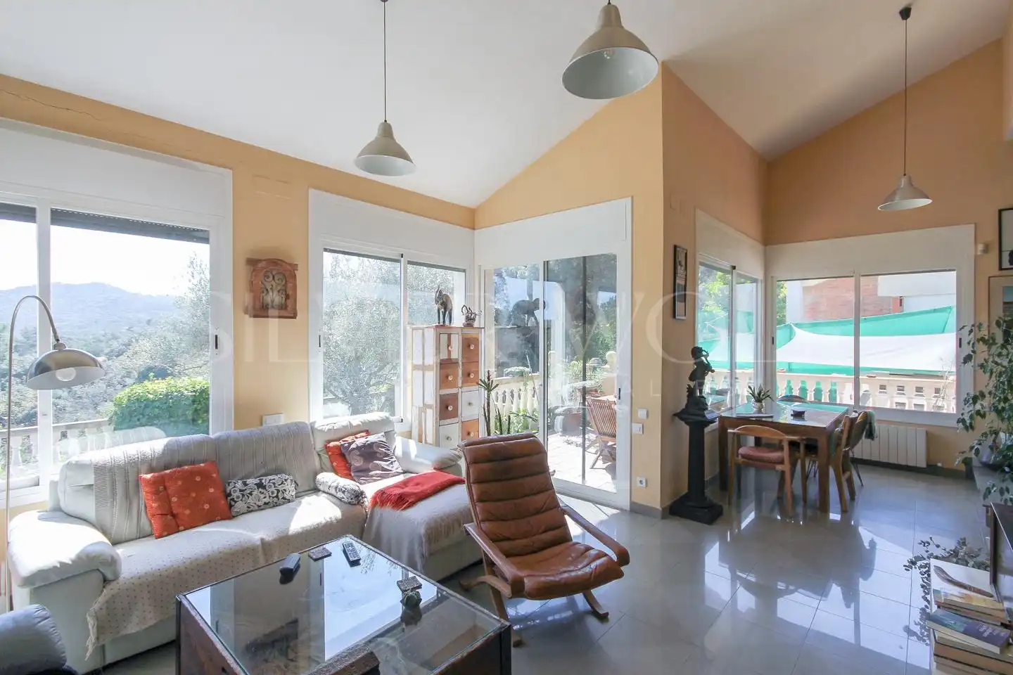 Sala de estar de Casa o chalet en venta en Òrrius con Aire acondicionado, Calefacción y Jardín privado
