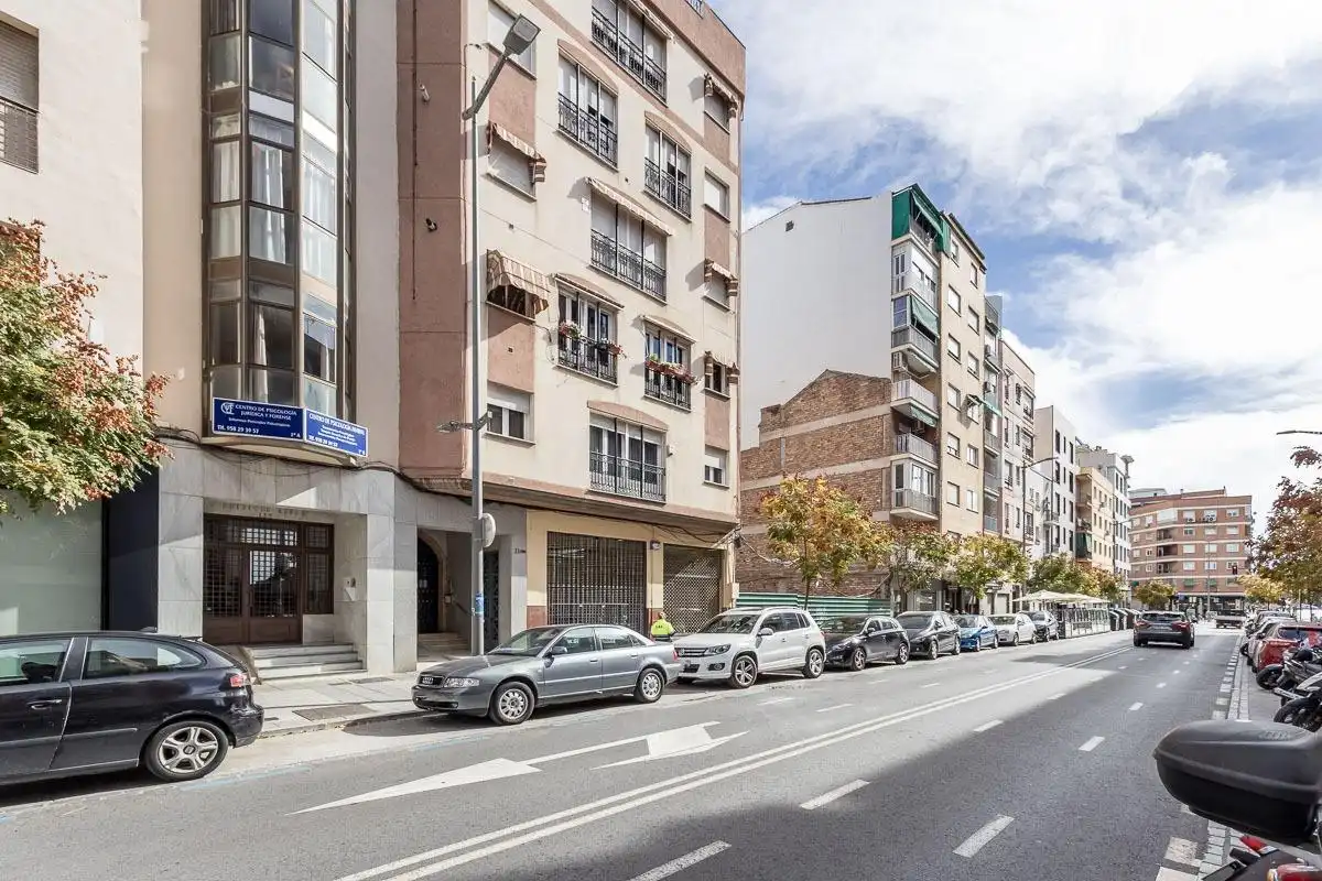 Exterior view of Flat for sale in Granada  with Air Conditioner, Heating and Alarm