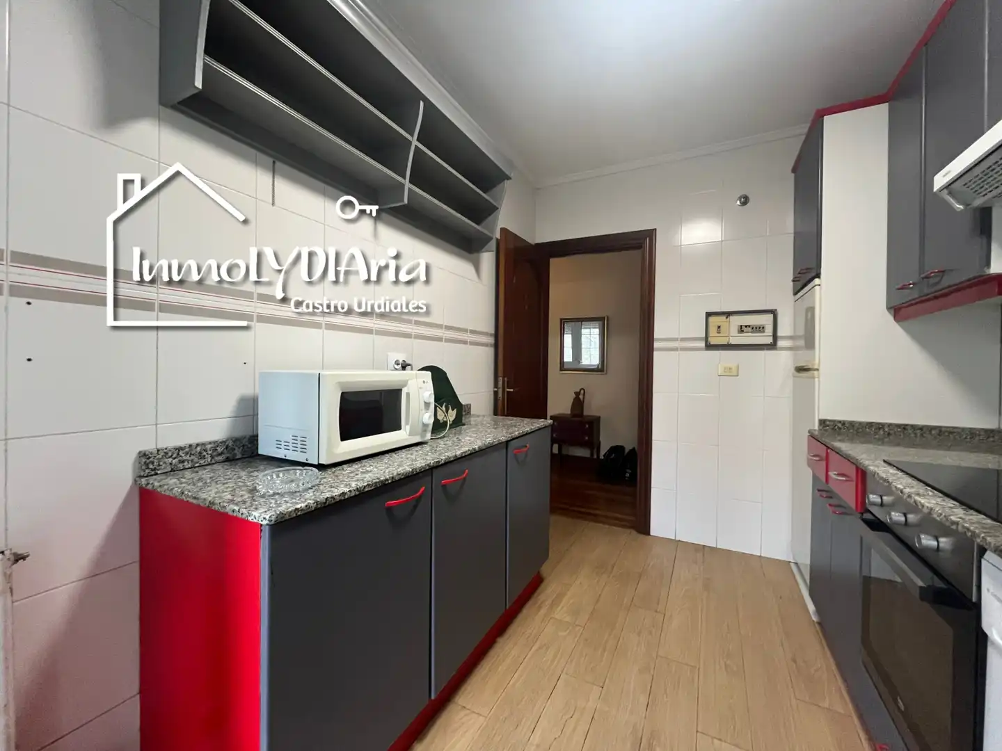 Kitchen of Flat for sale in Castro-Urdiales  with Heating, Parquet flooring and Terrace