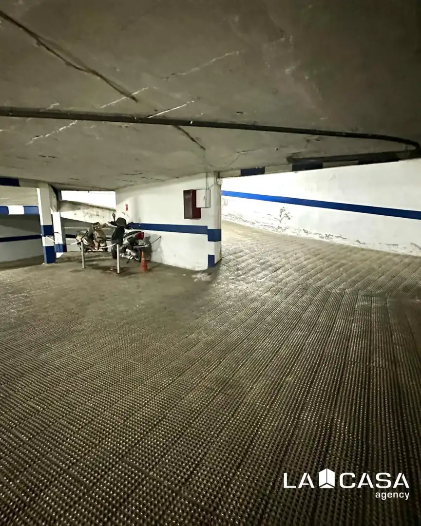 Parkplatz zum Verkauf in Casco Antiguo, imagen 5