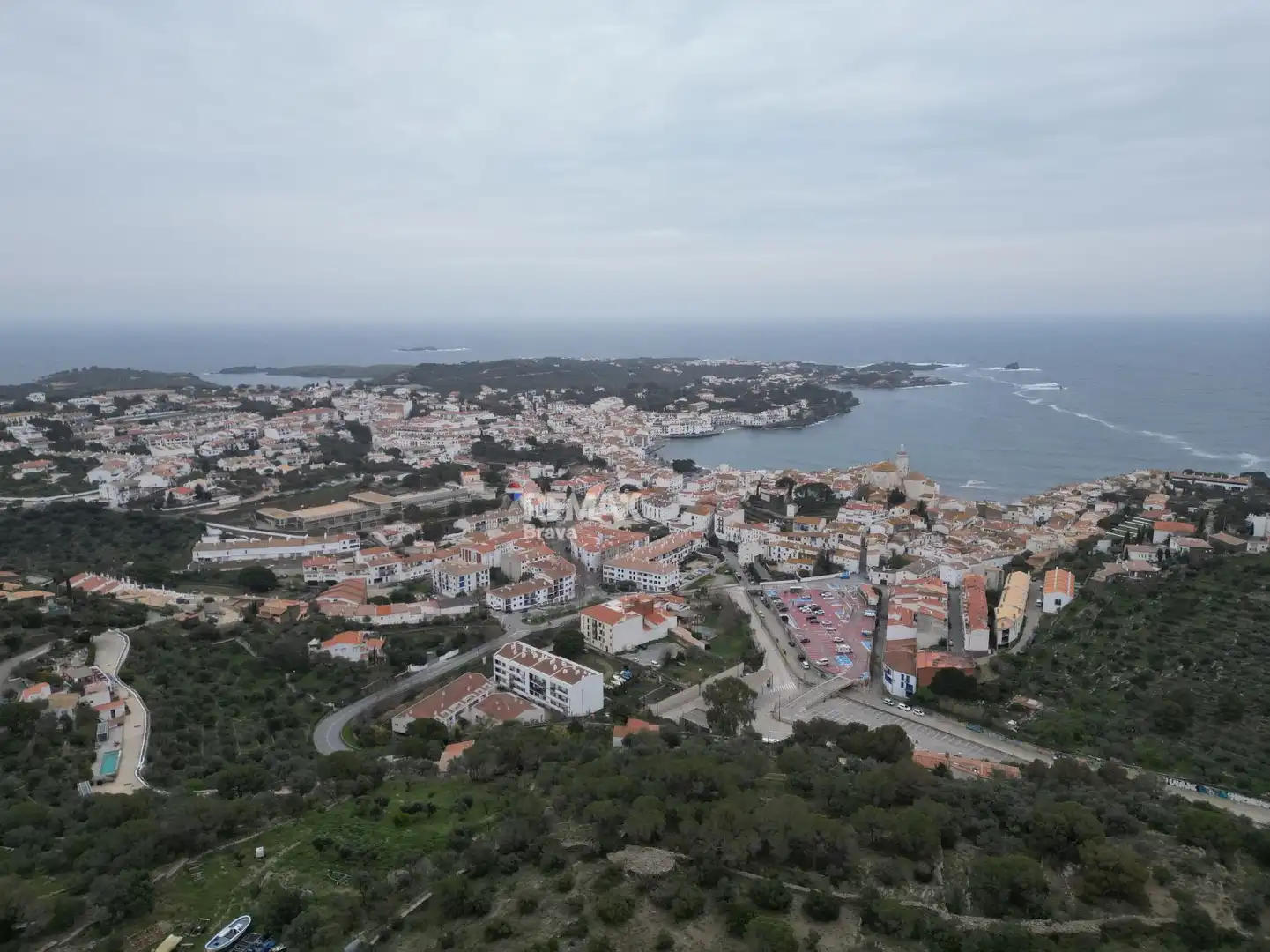 Außenansicht von Fabrikhallen zum Verkauf in Cadaqués mit Heizung