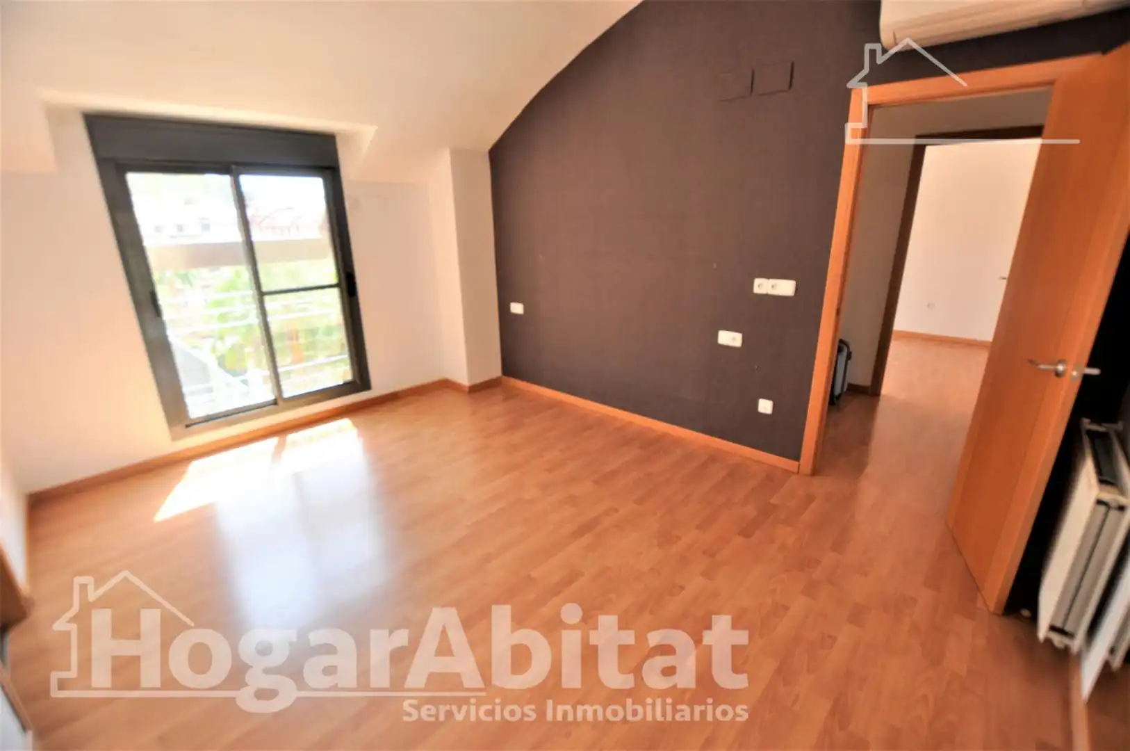 Habitación de Ático en venta en El Puig de Santa Maria con Aire acondicionado, Calefacción y Parquet