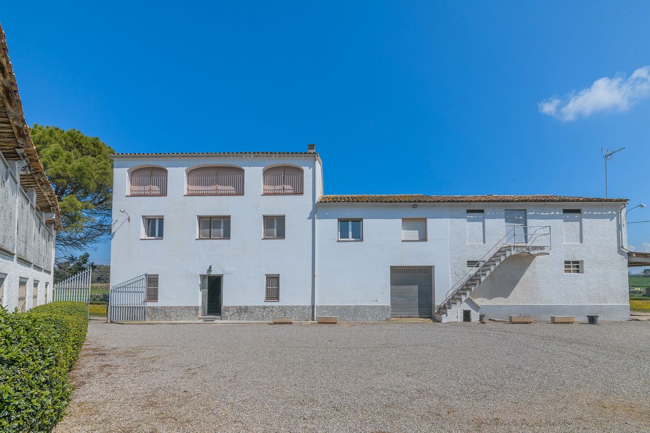 Vista exterior de Finca rústica en venta en Manresa con Calefacción, Jardín privado y Trastero
