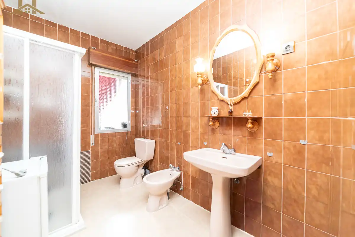 Badezimmer von Wohnung zum Verkauf in Méntrida mit Klimaanlage, Heizung und Parkett