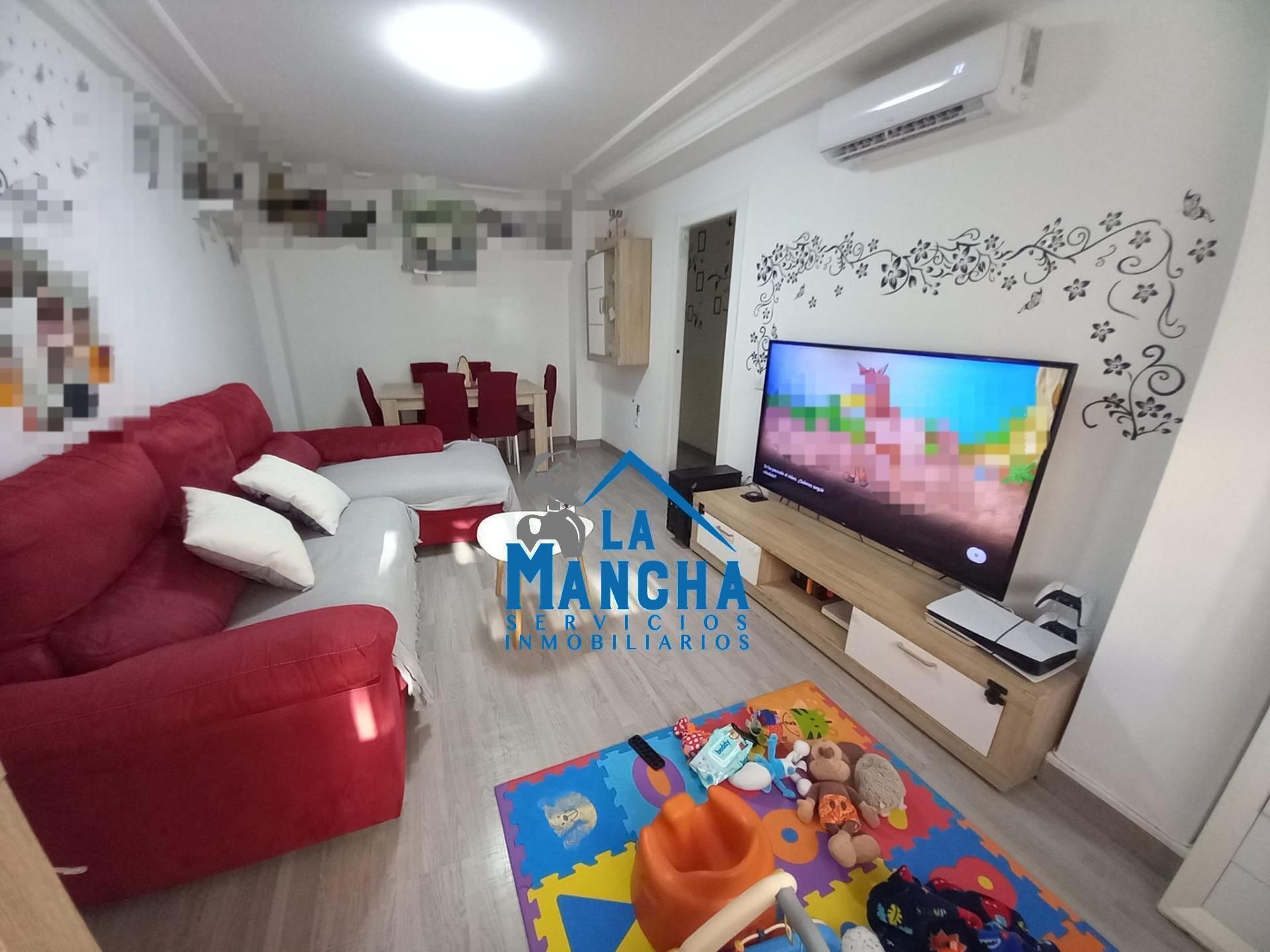 Sala de estar de Piso en venta en  Albacete Capital con Calefacción
