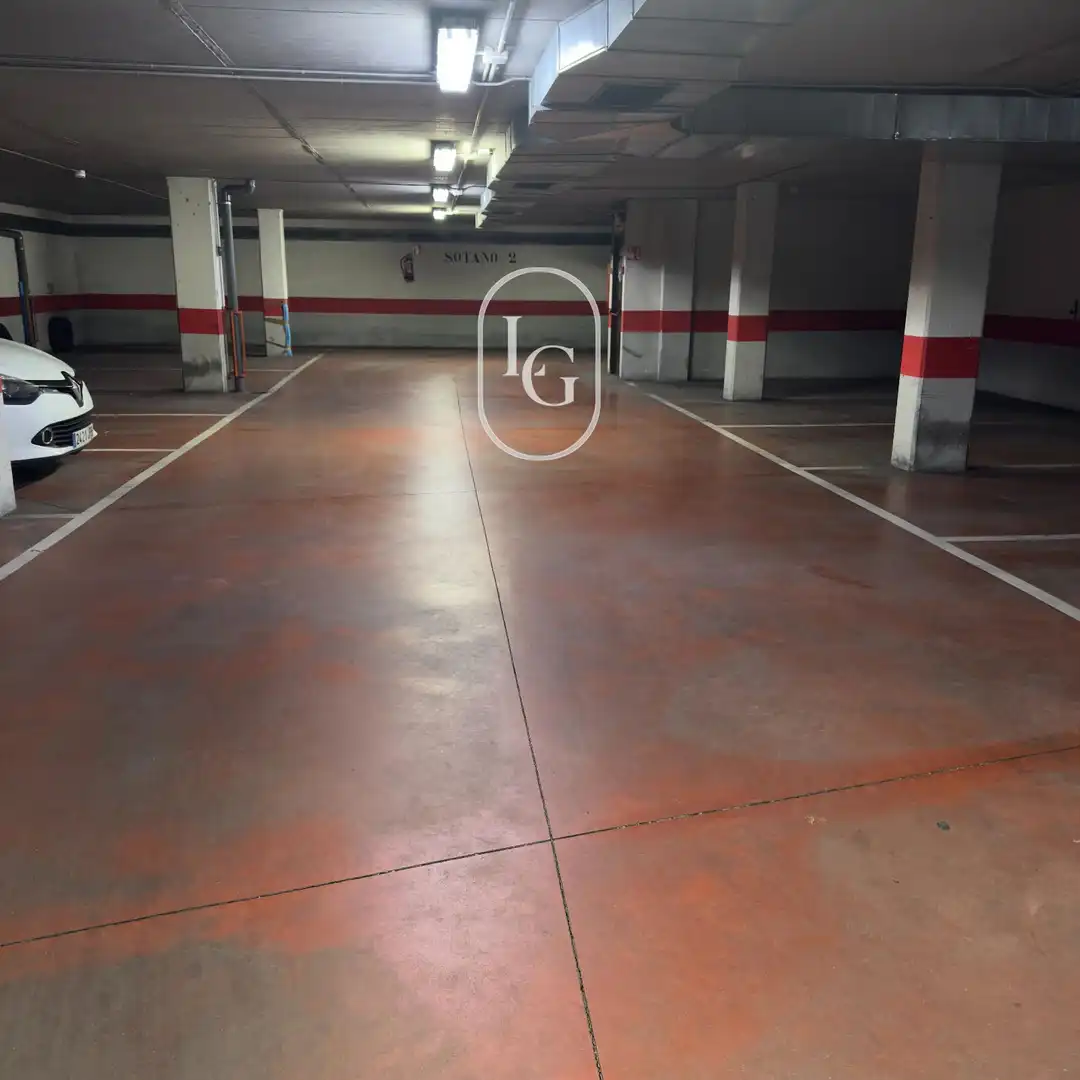 Parking de Garaje en venta en Madrid con Alarma
