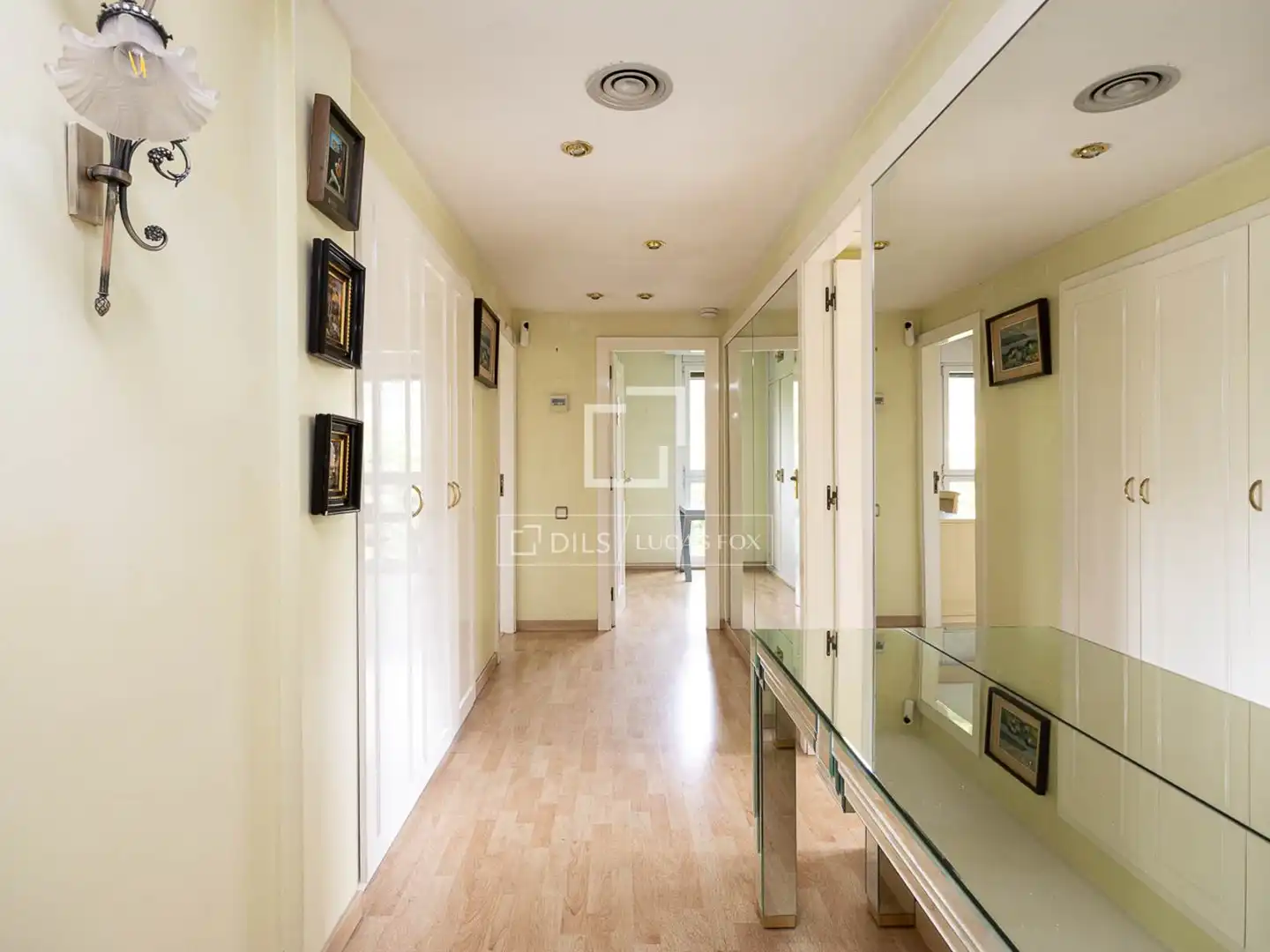 Flat for rent in Barcelona  with Air Conditioner, Heating and Furnished